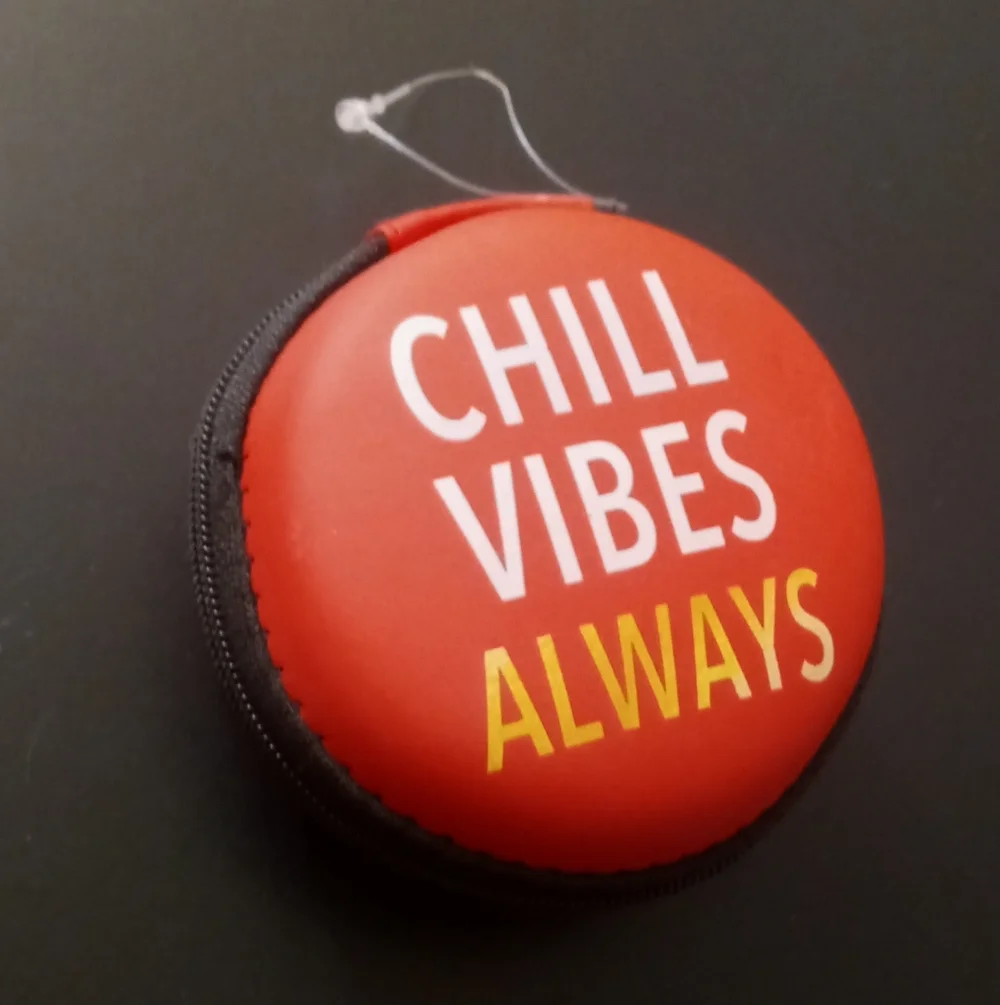Chill Vibes Always Red Round Zip Pouch wired audio ear plugs